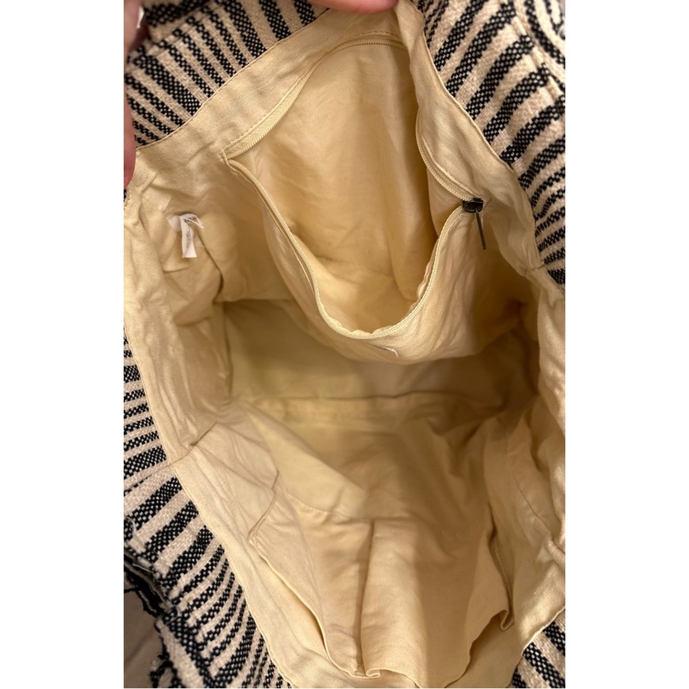 Universal Thread Fringe Tote Bag - image 4